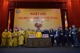 Học viện Phật giáo Việt Nam tổ chức Ngày hội "Hiến máu cứu người - Hành Bồ tát đạo"