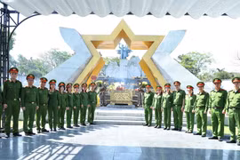 Văn phòng Cơ quan Cảnh sát Điều tra- Bộ Công an: Tổ chức hành trình về nguồn và đền ơn đáp nghĩa