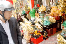 Thú chơi phong thủy: Vàng thau lẫn lộn