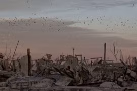 Ghê người thị trấn ma nổi lên từ mặt nước