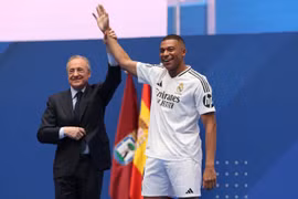 Doanh số bán áo đấu Mbappe nhiều gấp 5 lần Bellingham