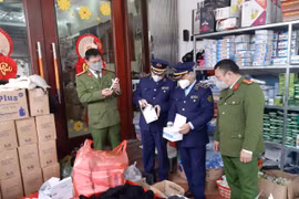 260 bộ kit test Covid-19 'siêu' rẻ, không rõ nguồn gốc, trong cửa hàng kinh doanh đồ gia dụng