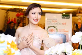 Nữ hoàng trang sức Phương Chi đẹp không tì vết