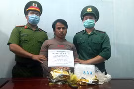 Bị bắt khi đang vận chuyển thuê 2kg ma tuý