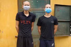 Khởi tố đối tượng “Bắt giữ người trái pháp luật” và “Cướp tài sản”