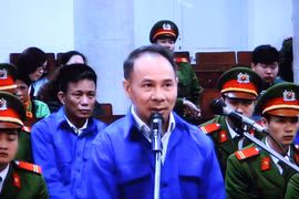 Dương Chí Dũng và đàn em phủ nhận hành vi nhận tiền "lại quả"