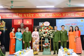 Phụ nữ Trung đoàn CSCĐ CATP Hà Nội gặp mặt kỷ niệm 113 năm Ngày Quốc tế Phụ nữ