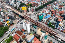 Nhìn từ flycam cầu vượt trên tuyến đường nghìn tỷ ở quận Long Biên, Hà Nội