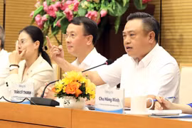 Chủ tịch Hà Nội Trần Sỹ Thanh đối thoại, trả lời nhiều vấn đề "nóng" thanh niên quan tâm