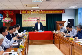 Chủ tịch UBND TP Hà Nội Trần Sỹ Thanh làm việc với Viện Nghiên cứu Phát triển kinh tế-xã hội Hà Nội về kết quả thực hiện nhiệm vụ năm 2022, 3 tháng đầu năm 2023.