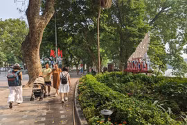 Hà Nội dự kiến cấm tổ chức hội chợ, sự kiện thể thao đông người ở phố đi bộ Hồ Gươm