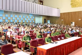 Nắm vững lý luận, triển khai thực hiện nhiệm vụ thực tiễn