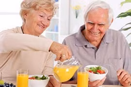 Lối sống không lành mạnh khiến người già dễ bị tàn phế
