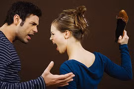Những lời nên kiềm chế nói ra lúc xung đột với nửa kia