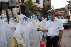 Tinh thần “quyết chiến, quyết thắng” tại tâm dịch Bắc Giang, Bắc Ninh