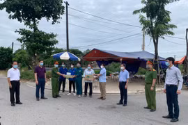 Đem trọn vẹn sức lực chiến đấu với dịch bệnh, làm tất cả vì sức khỏe của nhân dân (Bài 3): Sắc xanh ở vùng 4 lần xanh