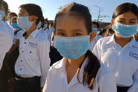 Campuchia: 2 triệu thanh thiếu niên sẽ được tiêm vaccine ngừa Covid-19 