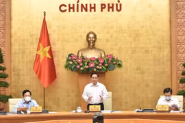 Nhanh chóng kiểm soát dịch bệnh để phục hồi và thúc đẩy phát triển kinh tế - xã hội 