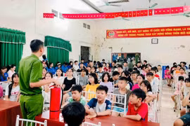 Rèn phản xạ an toàn phòng cháy cho lứa tuổi thiếu niên