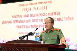 Trung tướng Nguyễn Thanh Tùng, Giám đốc CATP Hà Nội phát biểu tại hội nghị