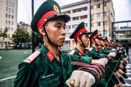 Phóng sự ảnh: Cận cảnh những giờ khổ luyện của chiến sĩ tiêu binh Lăng Bác