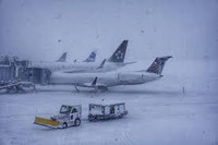 Người dân New York vật lộn trong trận bão tuyết lớn nhất năm 