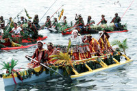 Hình ảnh hiếm về những chuyến công du nước ngoài của Nữ hoàng Anh Elizabeth II