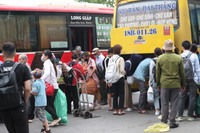 Người dân ùn ùn trở lại Thủ đô sau kỳ nghỉ lễ kéo dài