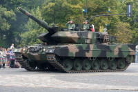 Leopard 2, Abram vào Ukraine cũng tan tành như T-64, T-80?