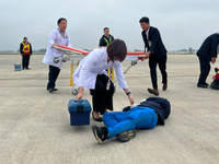 Cận cảnh diễn tập sự cố 200 lít xăng máy bay bị tràn ra sân đỗ, gây cháy tại Nội Bài