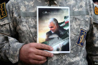 [ẢNH] Tổng thống Trump tìm phương án đáp trả vụ đại sứ quán bị tấn công