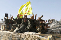 [ẢNH]: Sợ bị mất Ain Issa, SDF chuẩn bị bàn giao thị trấn chiến lược cho Nga và Syria?