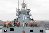 [ẢNH]: Tàu chiến đặc nhiệm Nga tập trận rầm rộ ngoài khơi bờ biển Syria