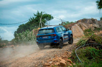 Ngắm Ford Everest thế hệ mới từ mọi góc độ