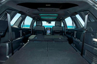 Ngắm Ford Everest thế hệ mới từ mọi góc độ