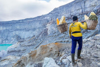 Khám phá hồ axit lớn nhất thế giới