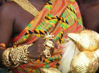 Bộ tộc giàu có nhất châu Phi: Tù trưởng có thể lấy 80 vợ, người dân dát đầy vàng trên người