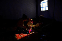 Cuộc sống người dân ra sao sau 1 tháng thảm họa động đất ở Thổ Nhĩ Kỳ?