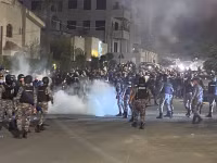 Biểu tình bùng phát khắp Trung Đông sau vụ nổ bệnh viện ở Gaza