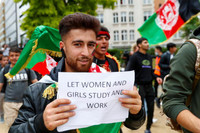 [ẢNH] Biểu tình khắp thế giới phản đối Taliban tiếp quản Afghanistan 