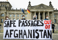 [ẢNH] Biểu tình khắp thế giới phản đối Taliban tiếp quản Afghanistan 