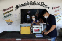 [ẢNH] Những điểm tiêm chủng vaccine ngừa Covid-19 khác lạ trên thế giới