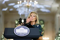 Nhà Trắng trang hoàng lung linh đón Giáng sinh