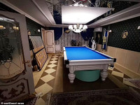 [ẢNH] Bên trong biệt thự dát vàng của Đại tá cảnh sát ‘mafia’ Nga