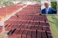 [ẢNH] Bất ngờ với “nghĩa địa” vật liệu xây tường biên giới Mỹ - Mexico