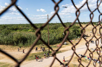 [ẢNH] Hàng nghìn người di cư tập trung ở biên giới Mỹ, thách thức không nhỏ với ông Biden