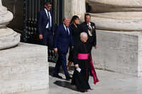 Hình ảnh các nhà lãnh đạo thế giới tham dự lễ tang Giáo hoàng Francis