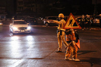 Xem kiểm nghiệm từ chiếc ốc vít để sửa tổng thể cầu Chương Dương 36 năm tuổi