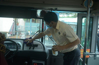 Hình ảnh xe buýt Hà Nội lăn bánh sau nhiều tháng “đắp chiếu”