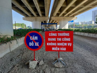 Ngắm cầu vòm thép đi thấp qua hồ Linh Đàm dành cho xe máy